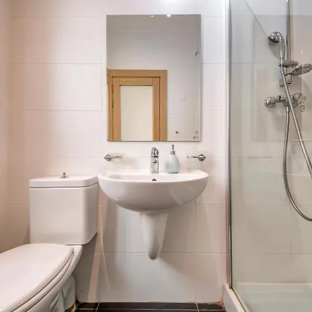 Modern 2br With Balconies In St Julians, Paceville - 5 By Vaganza *