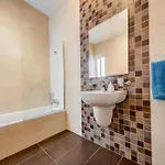 2 Bedroom With Balcony In St Julians, Paceville, 5 By Vaganza Saint Julian's