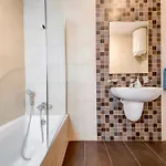 2 Bedroom Apartment With Balcony In St Julians, Paceville, Apt 5 By Vaganza Apartamento
