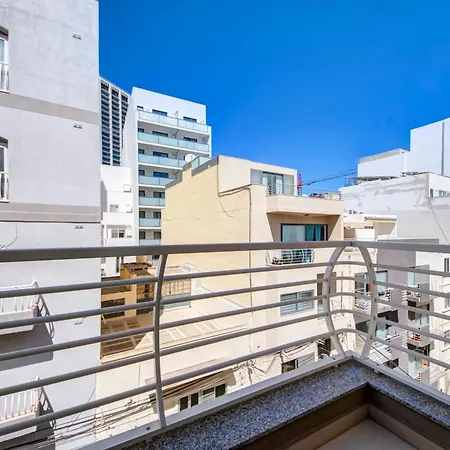 2 Bedroom With Balcony In St Julians, Paceville, 5 By Vaganza Apartment *