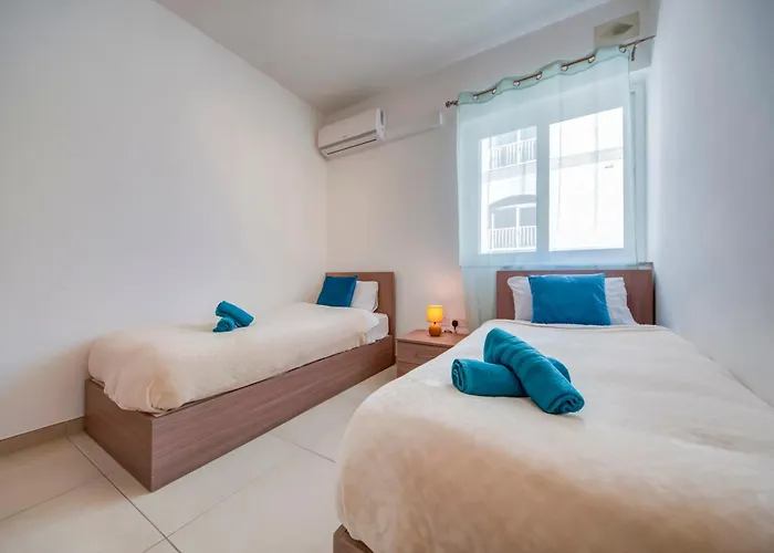 Modern 2br With Balconies In St Julians, Paceville - 5 By Vaganza Appartement San Ġiljan