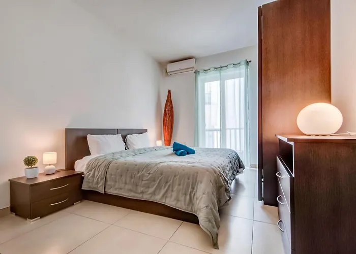 Modern 2br With Balconies In St Julians, Paceville - 5 By Vaganza * St. Julian's