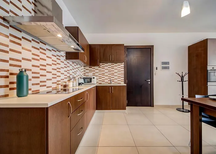 Appartement Modern 2br With Balconies In St Julians, Paceville - 5 By Vaganza San Ġiljan