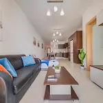 Appartement 2 Bedroom Apartment With Balcony In St Julians, Paceville, Apt 5 By Vaganza