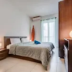 2 Bedroom Apartment With Balcony In St Julians, Paceville, Apt 5 By Vaganza * San Ġiljan