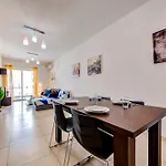 2 Bedroom Apartment With Balcony In St Julians, Paceville, Apt 5 By Vaganza